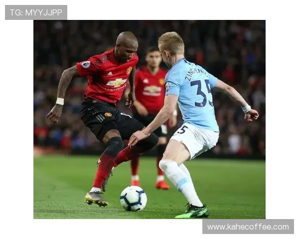 伊斯坦布尔对阵曼联精彩直播全程回顾与赛后分析