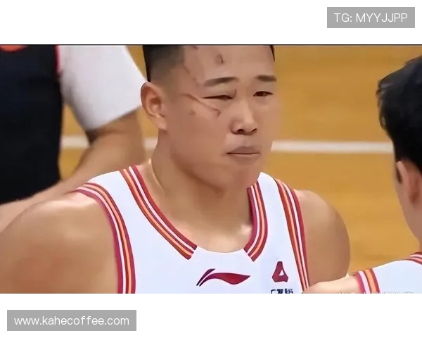 贺希宁：从篮球新星到职业生涯巅峰的奋斗历程与精彩瞬间